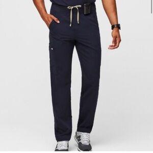 Men’s figs Leon technical cargo pants mens XL color 1280 Navy Blue pristine